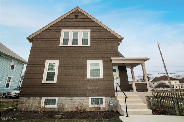 view of front of house