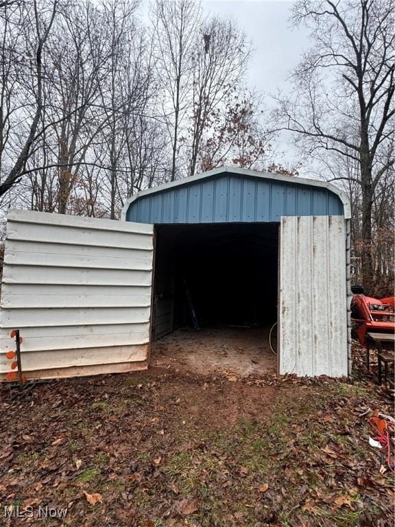 view of outbuilding