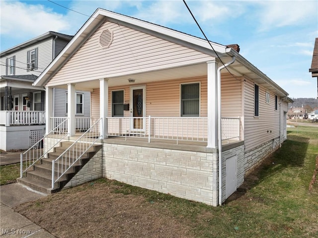 view of front facade featuring a porch