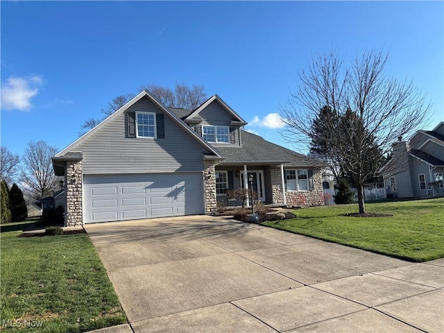 view of front of property featuring a porch and a front lawn