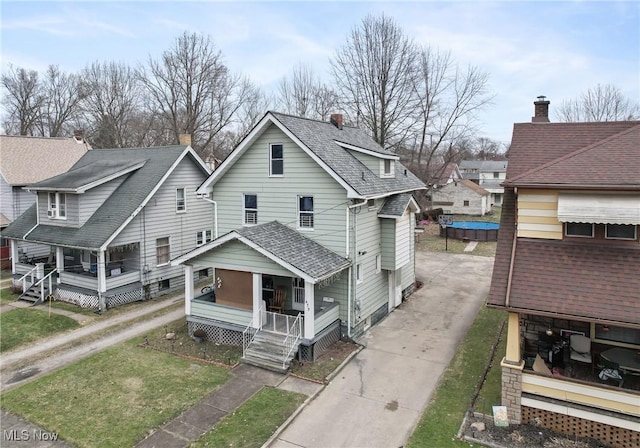 view of front of house with covered porch