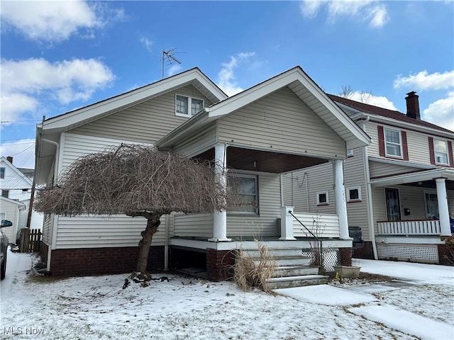 view of front of property with covered porch