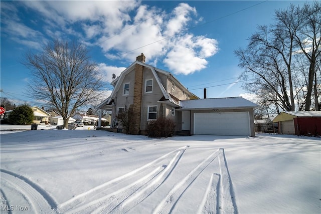 view of front of house featuring a garage