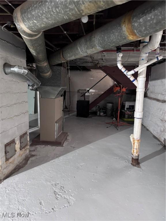 2786 E 119th St, Cleveland, OH 44120 - view of unfinished basement