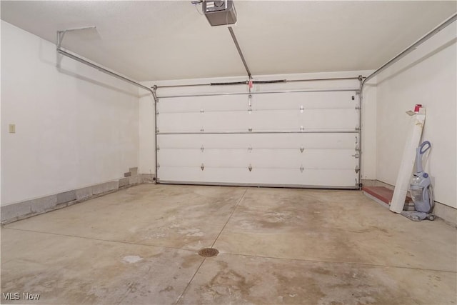 9278 Woodworth Rd Unit 1801, North Lima, OH 44452 - garage with a garage door opener