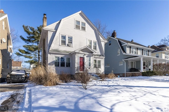 view of front of property