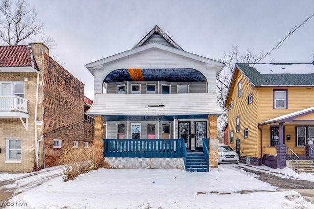 view of front facade with covered porch