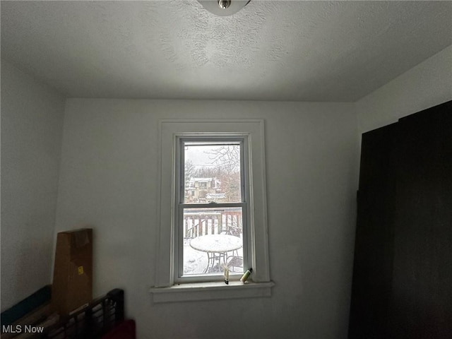 room details featuring a textured ceiling