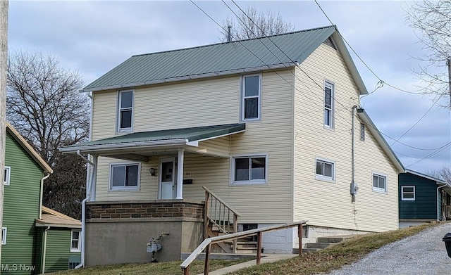 view of front of property