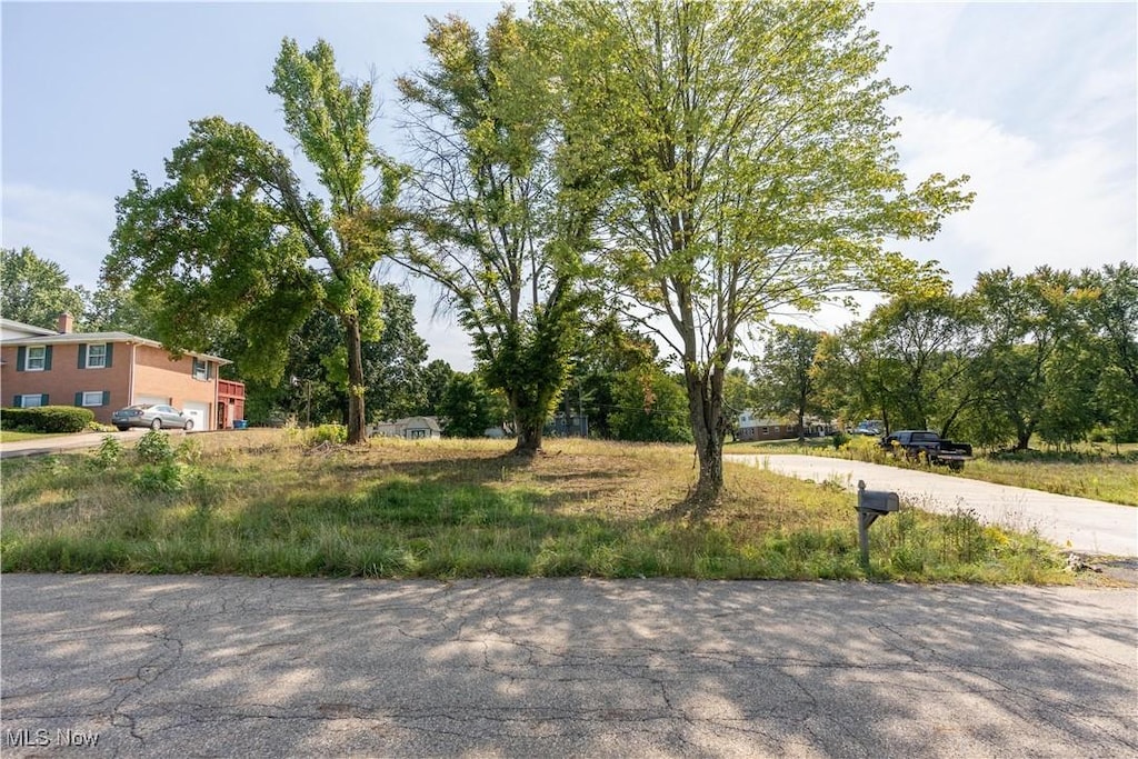 Skycrest Dr NW, Canton, OH 44718