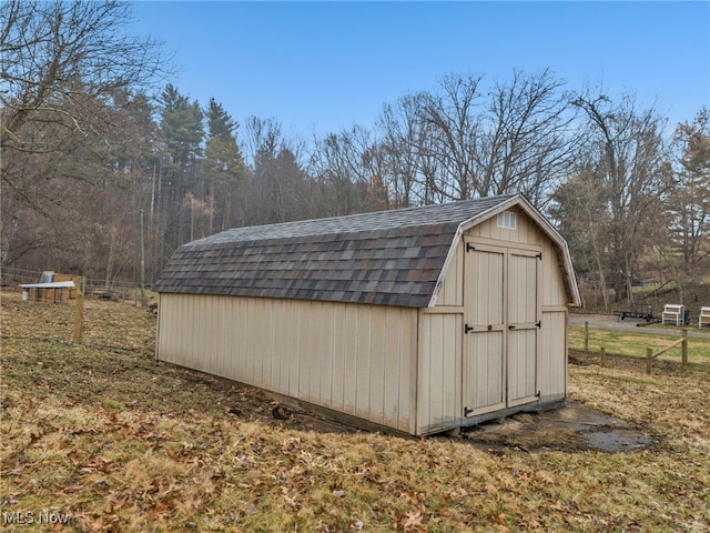 view of outbuilding