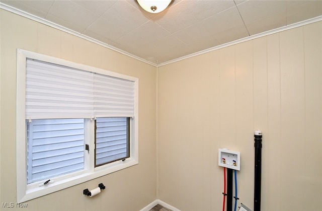 laundry room featuring ornamental molding and washer hookup