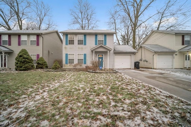 view of front of home with a front lawn