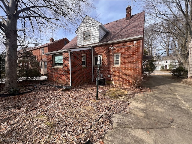 view of property exterior