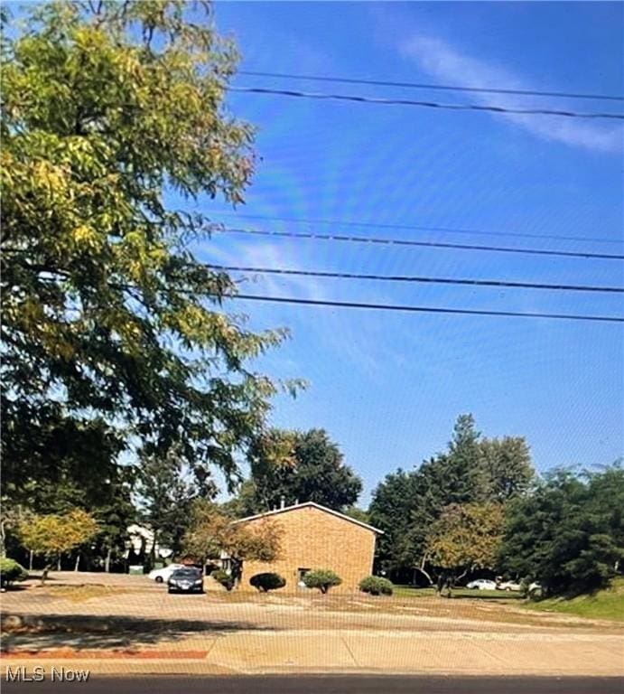 47 E Waterloo Rd, Akron, OH 44319