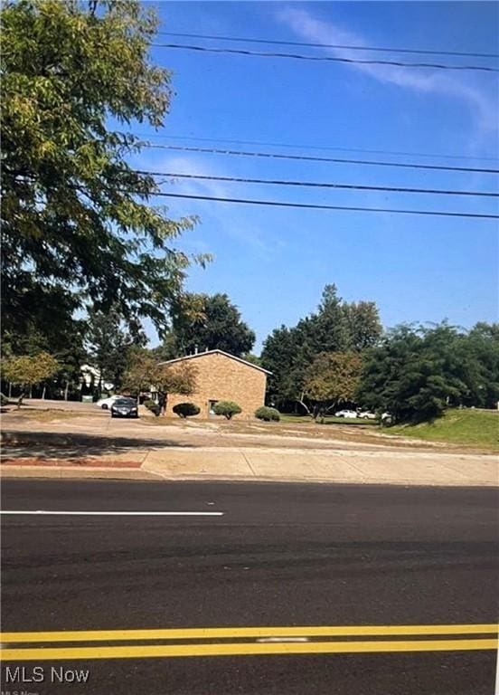 47 E Waterloo Rd, Akron, OH 44319