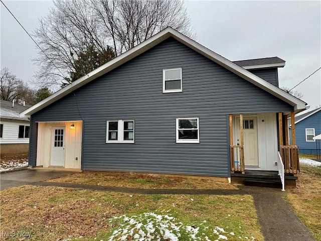 view of front of home