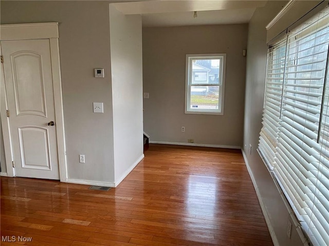 empty room featuring light hardwood / wood-style flooring