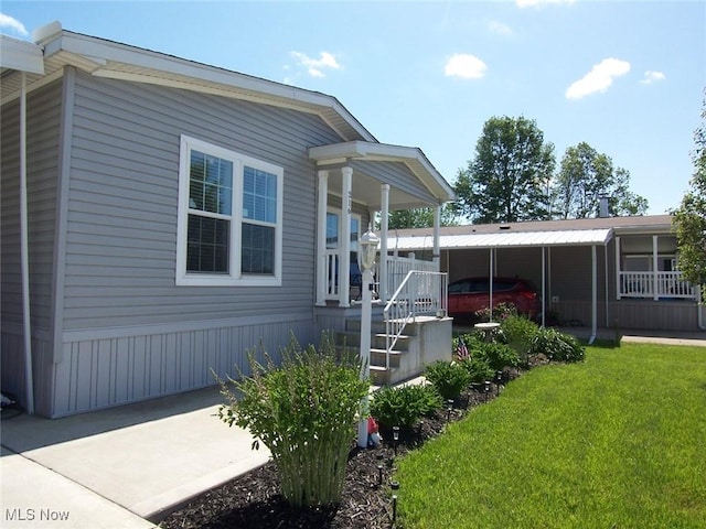 216 Pin Oak Cir, Elyria, OH 44035 - photo 3