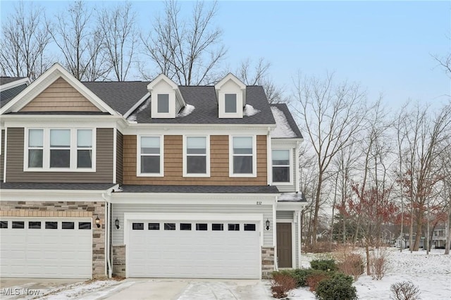 view of front facade with a garage