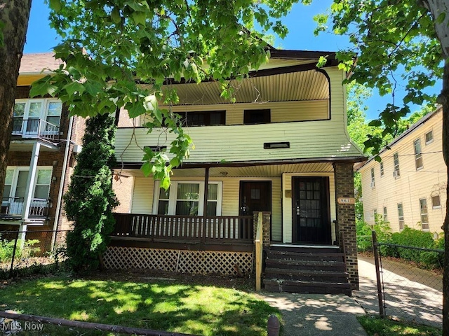 view of front of house featuring covered porch