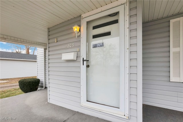 view of entrance to property