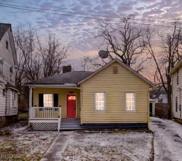 view of front of home featuring a porch