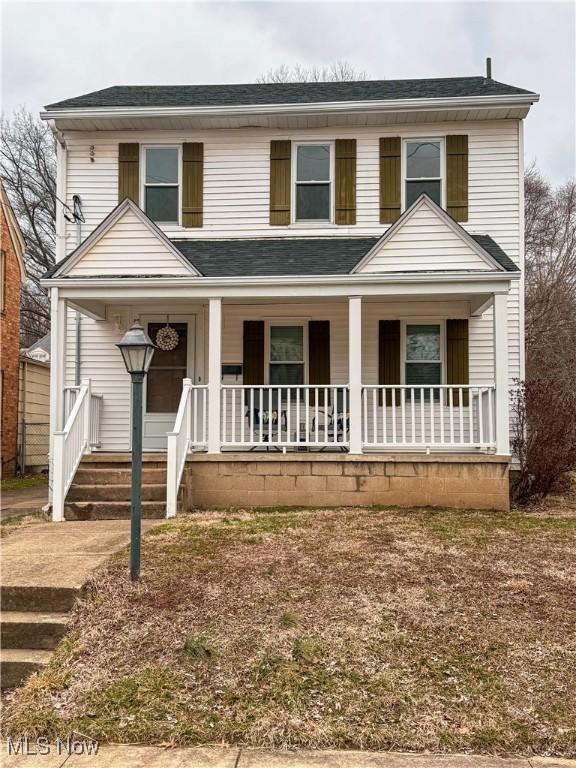 view of front of house featuring covered porch