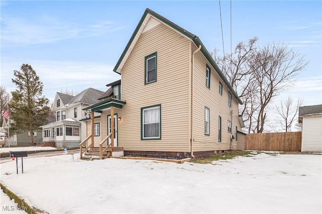 view of front of property