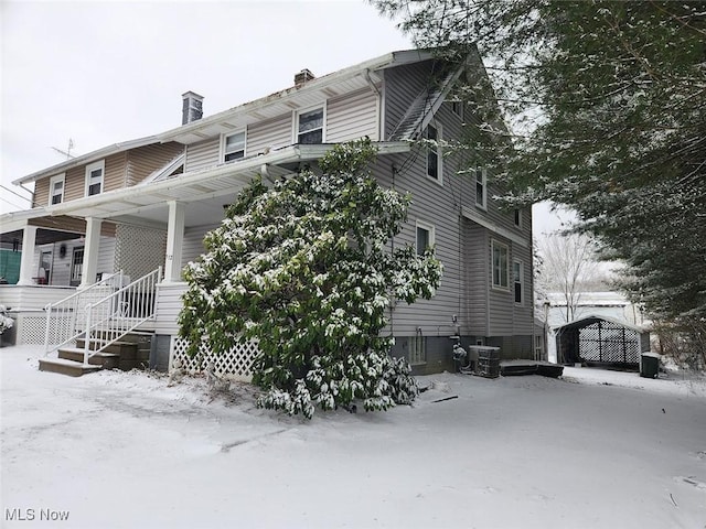 view of front of house featuring covered porch