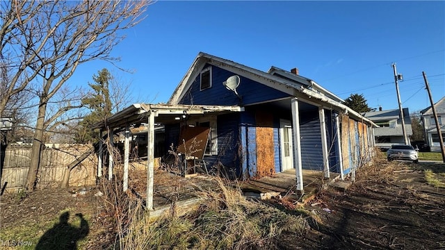 view of side of home