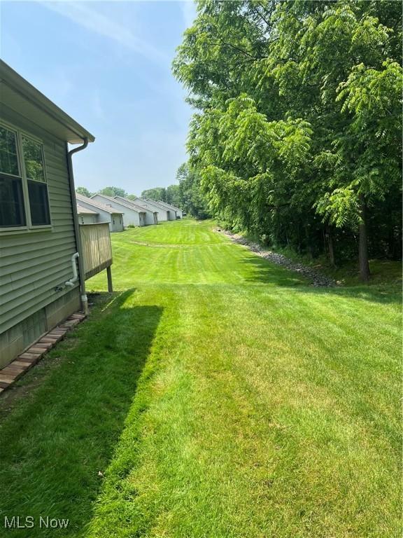 6695 Clingan Rd Unit 26, Poland, OH 44514 - view of grassy yard