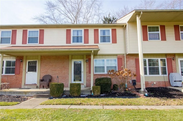 view of townhome / multi-family property