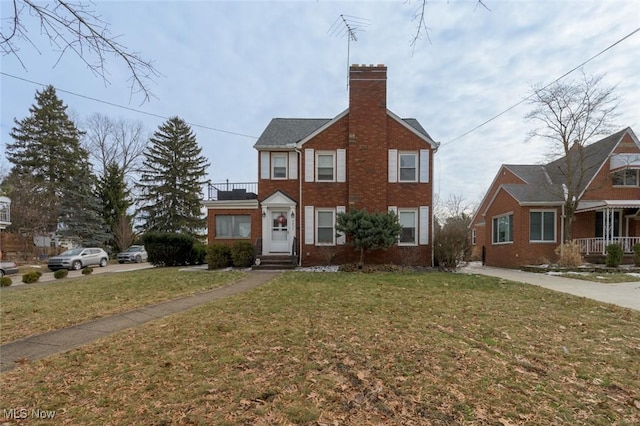 view of front of house with a front yard