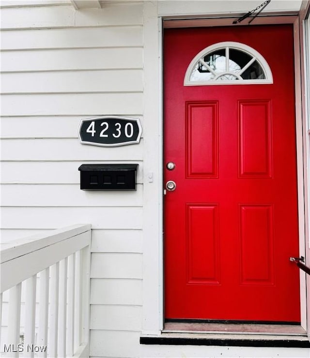 view of property entrance