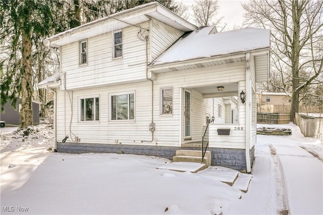 view of front of home