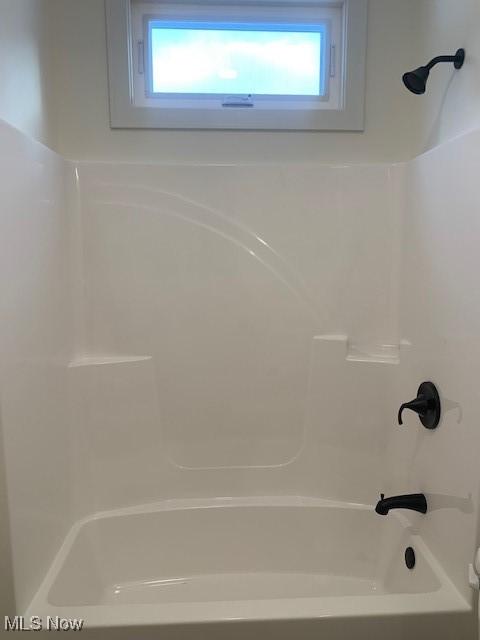 bathroom featuring shower / bathtub combination
