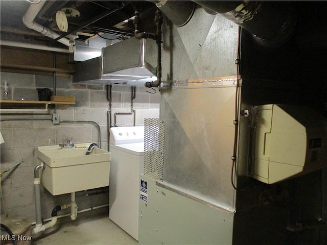 4520 E Wallings Rd, Broadview Heights, OH 44147 - laundry area with washer / clothes dryer