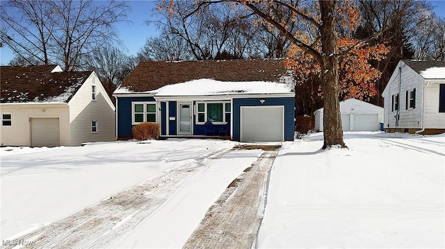 view of front of property