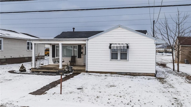 view of front of house featuring covered porch