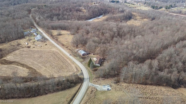 birds eye view of property featuring a rural view