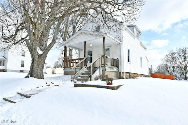 view of front of house featuring a porch