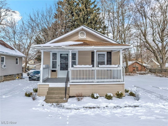 view of front of house featuring covered porch