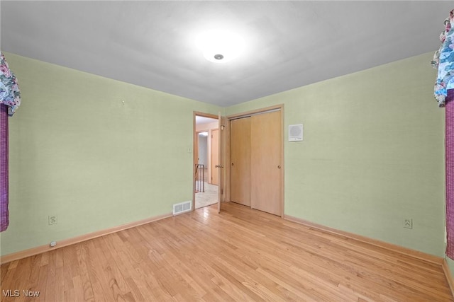 19951 Fairmount Blvd, Shaker Heights, OH 44118 - empty room with light wood-style flooring and baseboards