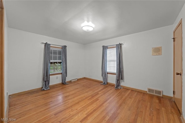 19951 Fairmount Blvd, Shaker Heights, OH 44118 - unfurnished room with healthy amount of natural light, light wood-style floors, and baseboards