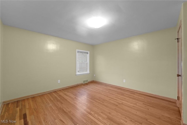 19951 Fairmount Blvd, Shaker Heights, OH 44118 - spare room featuring light wood-style flooring and baseboards