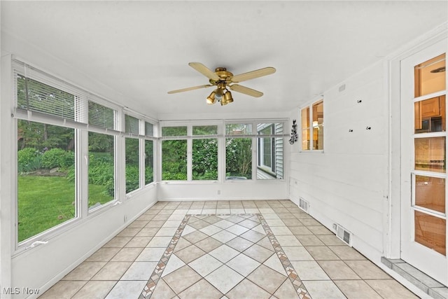 19951 Fairmount Blvd, Shaker Heights, OH 44118 - unfurnished sunroom with ceiling fan
