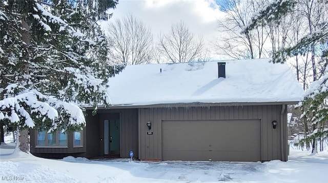 view of front of house with an attached garage