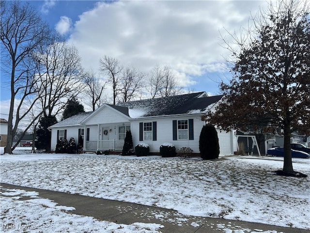 single story home with covered porch