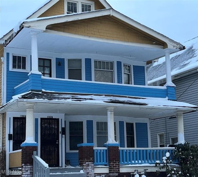 view of front of home with covered porch